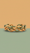 Armband aus Bernstein und Olive